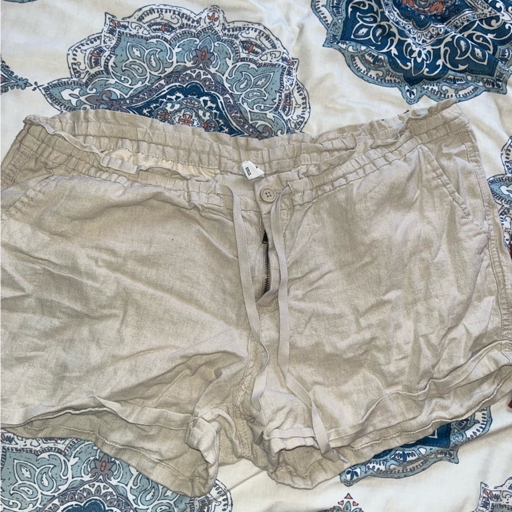 tan khaki shorts
